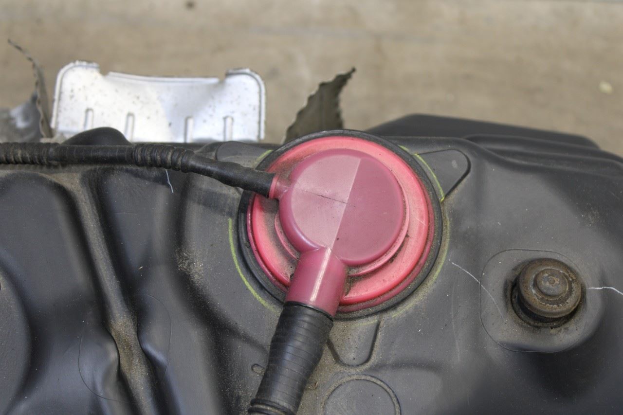 2013-2020 Lexus GS350 3.5L Fuel Gas Tank 17.4 US Gallons 77001-30620 OEM - Alshned Auto Parts