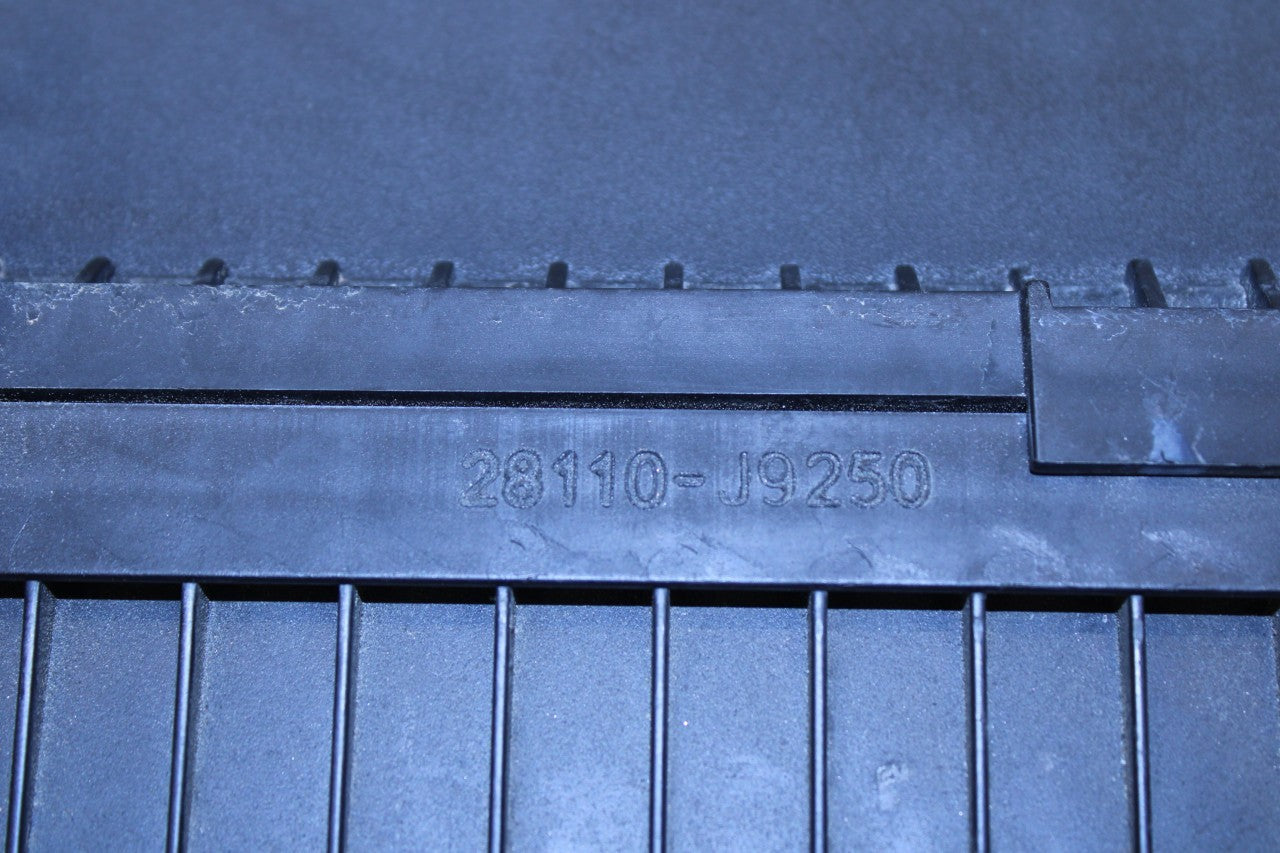 2020-2024 Kia Soul LX 2.0L FWD Engine Air Intake Cleaner 28110-J9250 OEM *ReaD* - Alshned Auto Parts