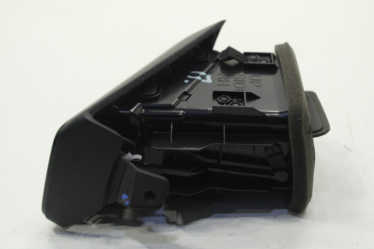21-22 Nissan Rogue Sport SL AWD Front RH and LH Dash Outer Air Vent 68760-6MG0A - Alshned Auto Parts