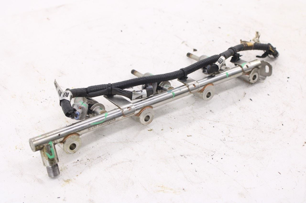 2017-20 Infiniti QX60 3.5L 6 cyl Left Side Fuel Rail with Injectors 17521-6KA0B8