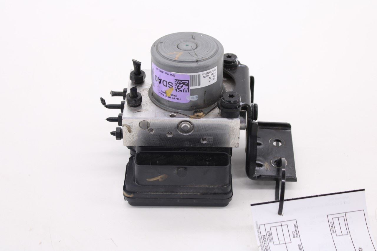 2021-2023 Hyundai Santa Fe SEL 2.5L ABS Anti Lock Brake Pump Control Module OEM2