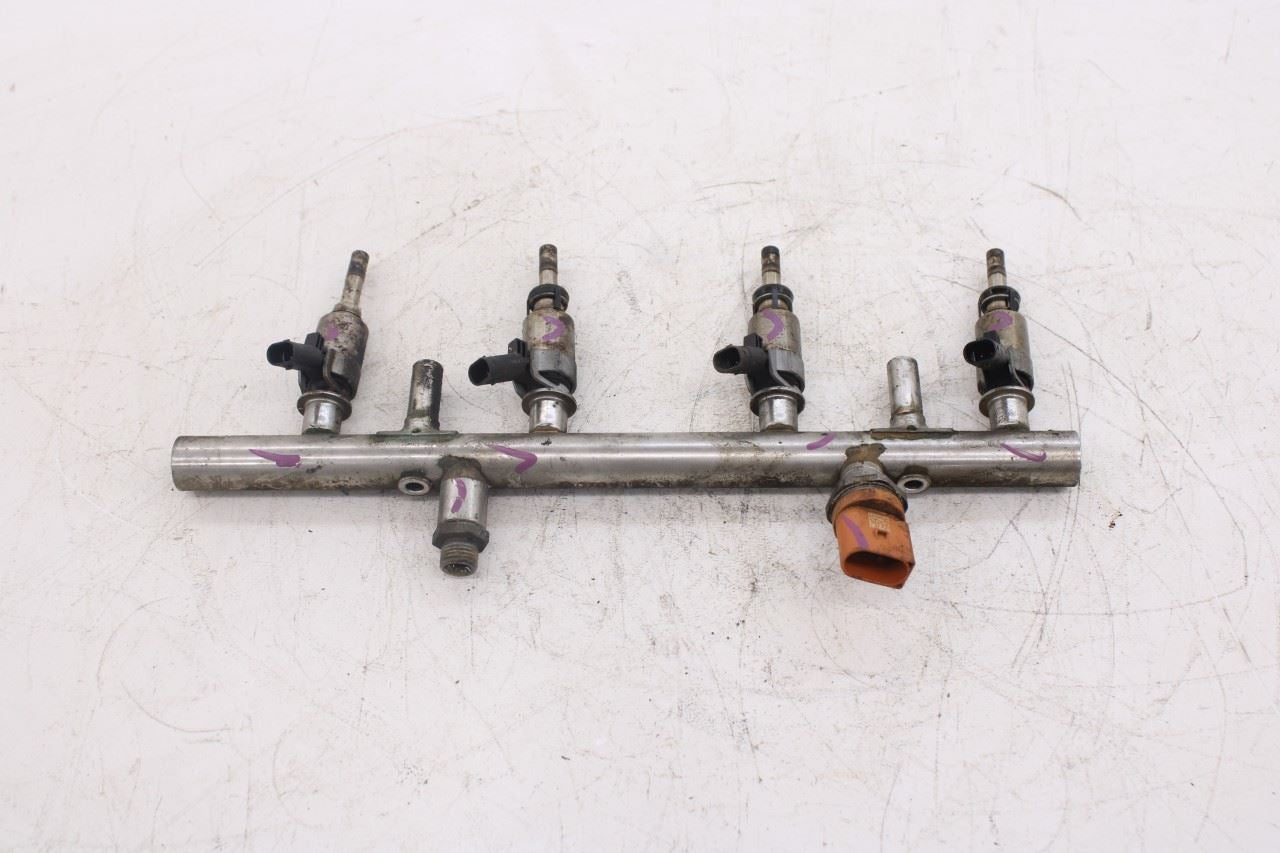 2013-2017 Audi Q5 Premium 2.0L Fuel Rail with Injectors 06H133317D OEM7