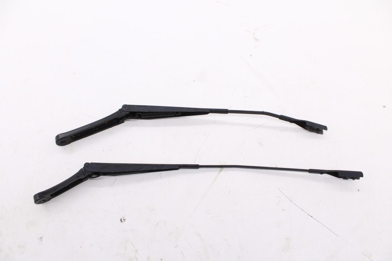 2011-2018 Volkswagen Jetta Front Right and Left Windshield Wiper Arm 5C7-955-4090