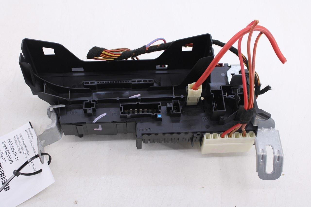 2010-16 Mercedes-Benz E350 Luxury 3.5L Rear Trunk SAM Fuse Relay Junction Block9