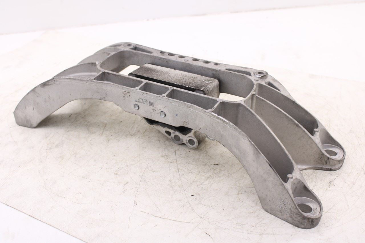 2020-2026 Ford Explorer Interceptor 3.0L AWD Transmission Crossmember Insulator3