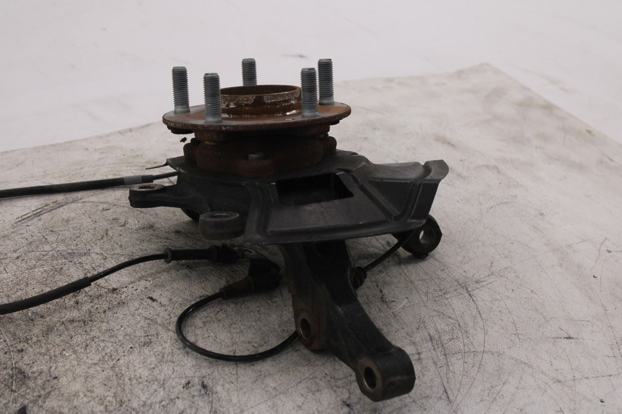 21-26 Hyundai Elantra SE 2.0L FWD Front Passenger Right Side Spindle Knuckle Hub4