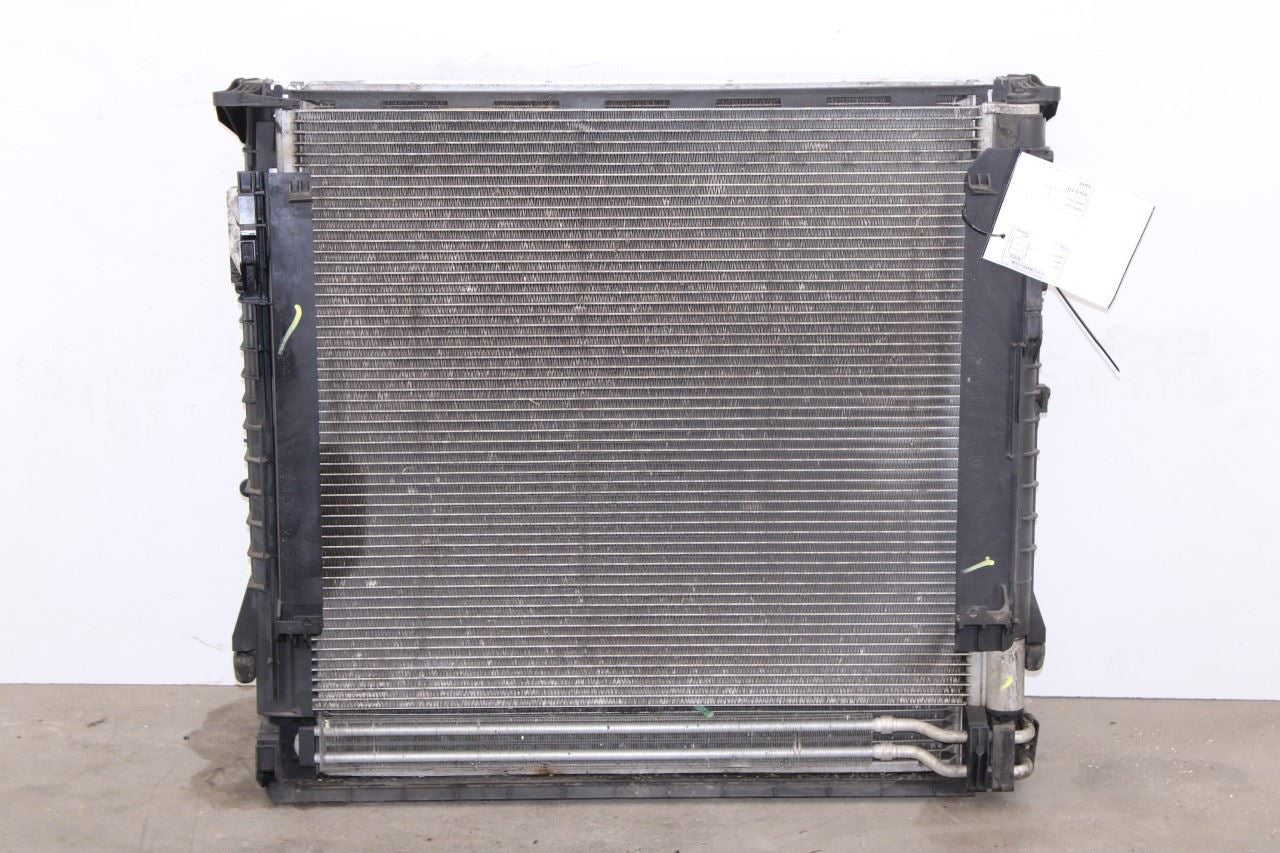 2010-2012 Land Rover Range Rover HSE 5.0L Engine Coolant Cooling Radiator *ReaD*6