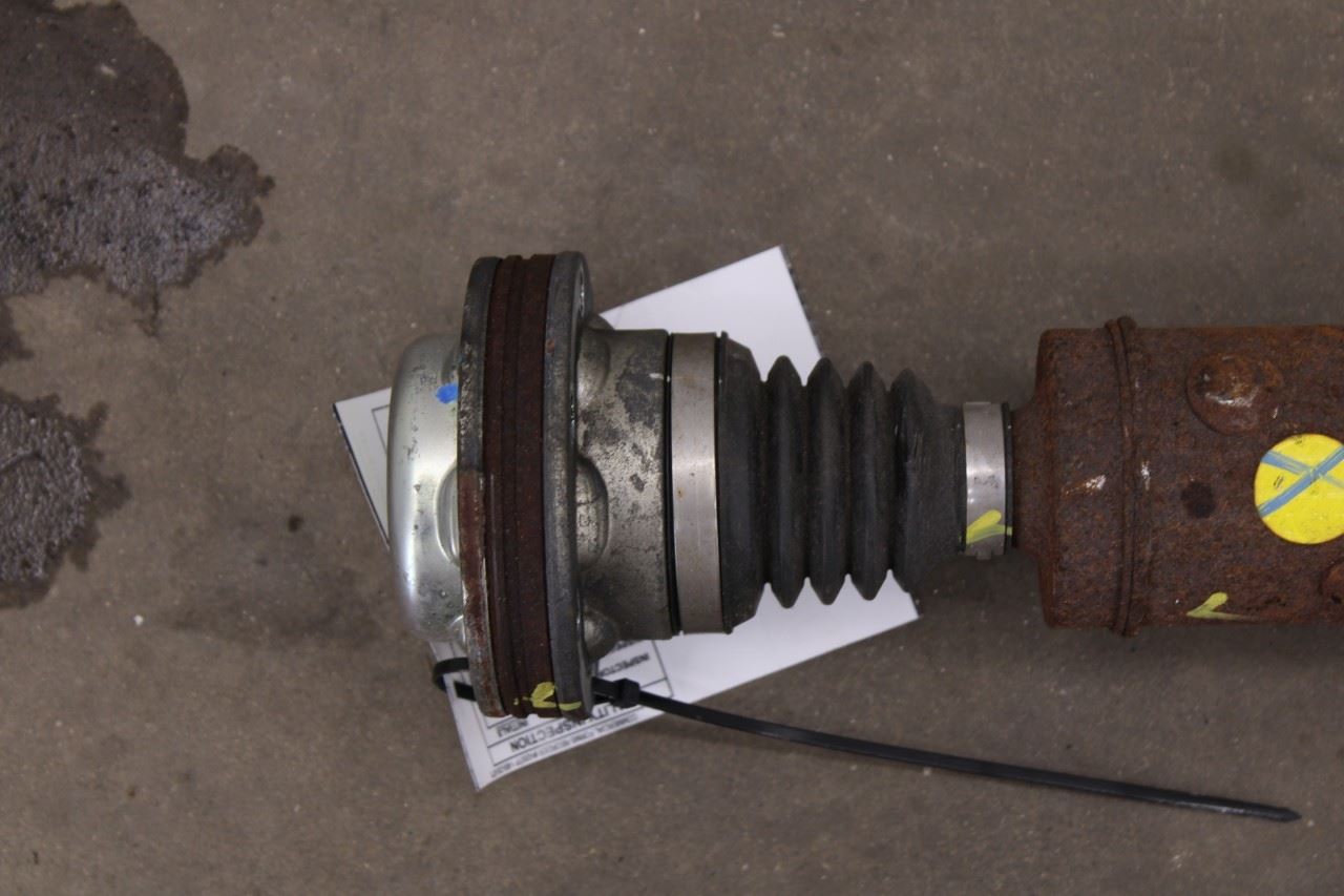 2015-17 Ford Mustang Conv V6 3.7L RWD AT Rear Drive Shaft Propeller FR3Z-4R602-Y10