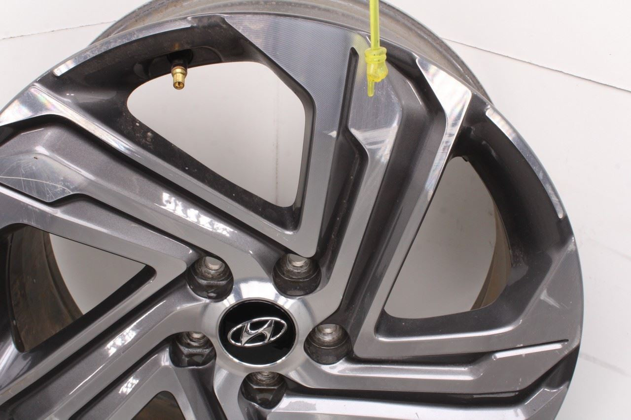 21-23 Hyundai Santa Fe SEL Aluminum Wheel R18x7.5 5 Spoke 52910-S2610 OEM *ReaD*2
