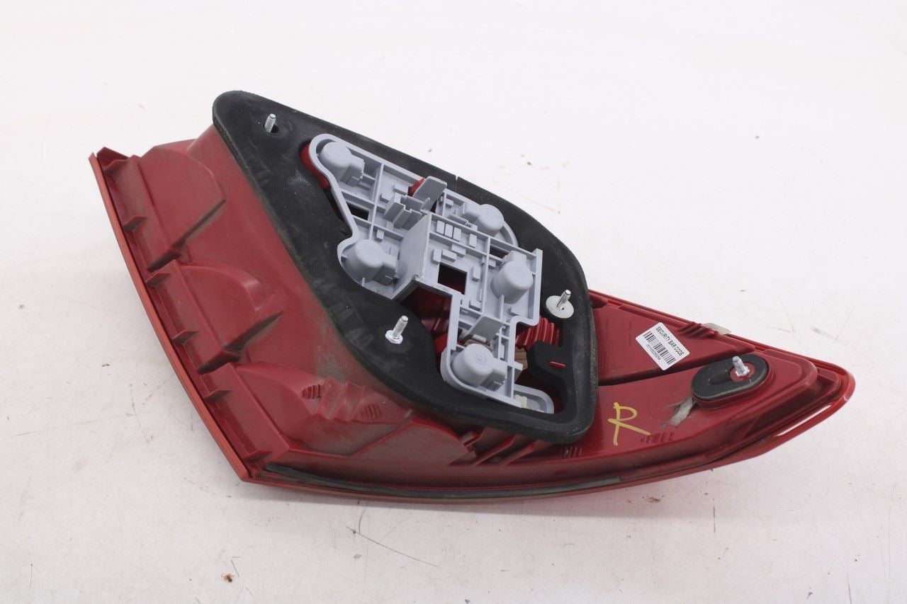 08-11 Mercedes-Benz C350 Sport Rear Right Side Tail Light Lamp 204-906-84-02-64 - Alshned Auto Parts