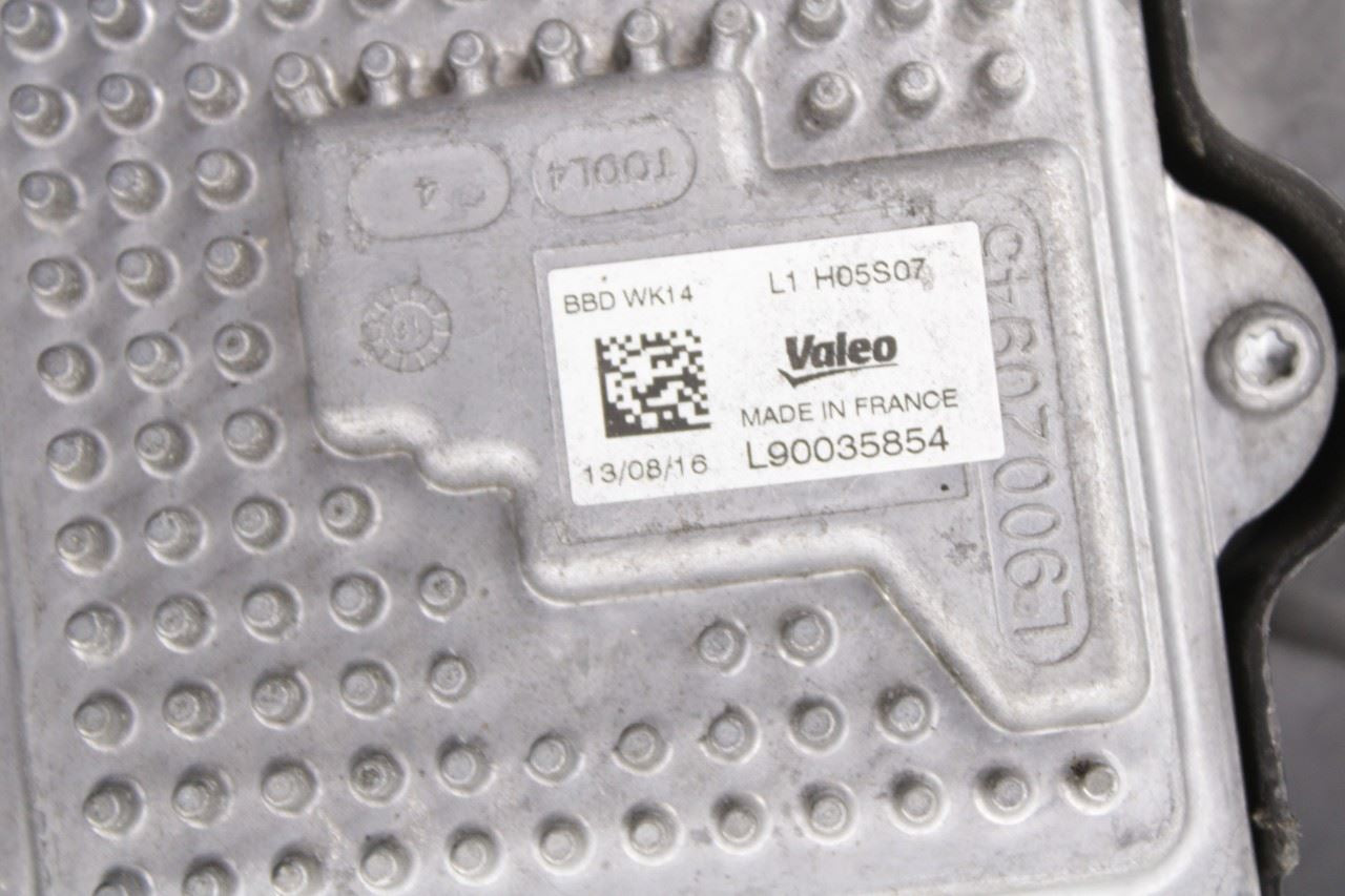 17-18 Jeep Grand Cherokee Overland Front LH Side HID Xenon Headlight Lamp *ReaD* - Alshned Auto Parts