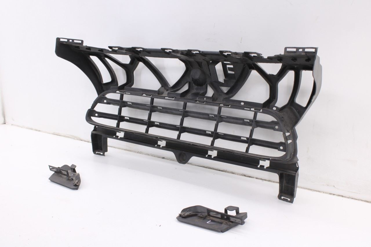 2011-2014 Porsche Cayenne S Front Bumper Support Rail Grille Center Panel12