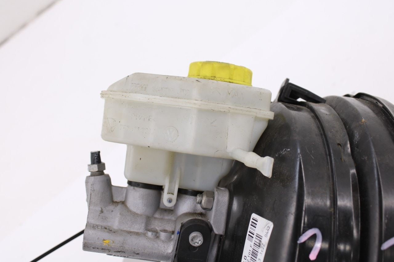 2011-18 Porsche Cayenne S 4.8L Power Brake Booster and Master Cylinder Assembly3