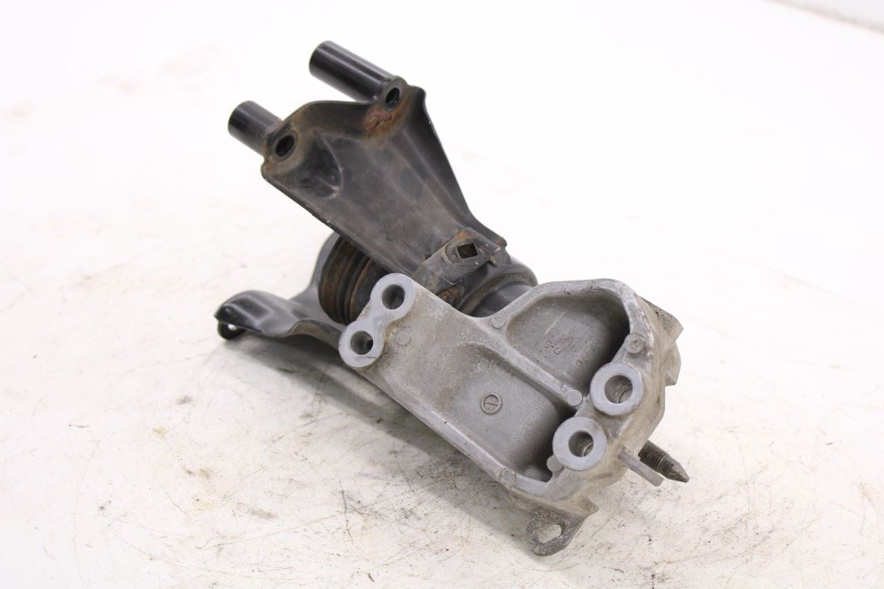 2014-2020 Infiniti QX60 3.5L AWD Rear Engine Mount Insulator Bracket 11320-3JA0B7