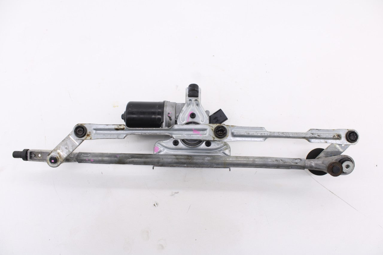 12-20 Dodge Grand Caravan GT FR Windshield Wiper Transmission Linkage w/ Motor 2