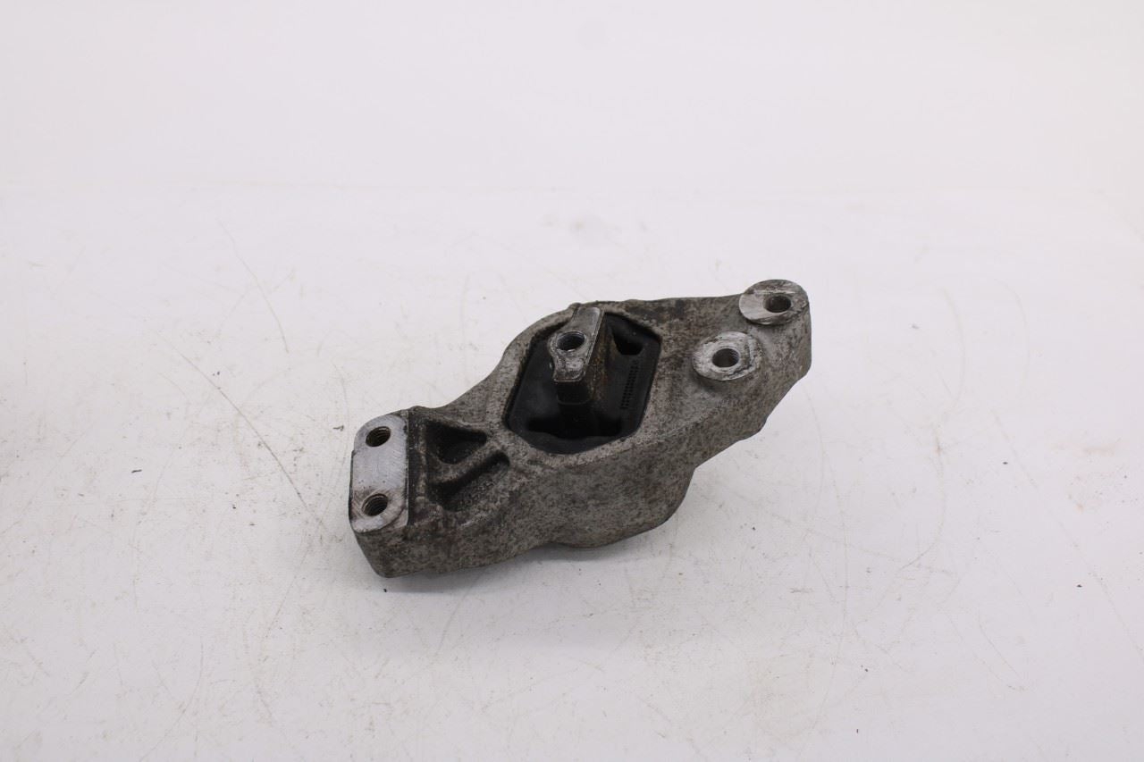 2019-24 Ram 1500 Big Horn 5.7L Left and Right Engine Mount Insulator 68248781AB5