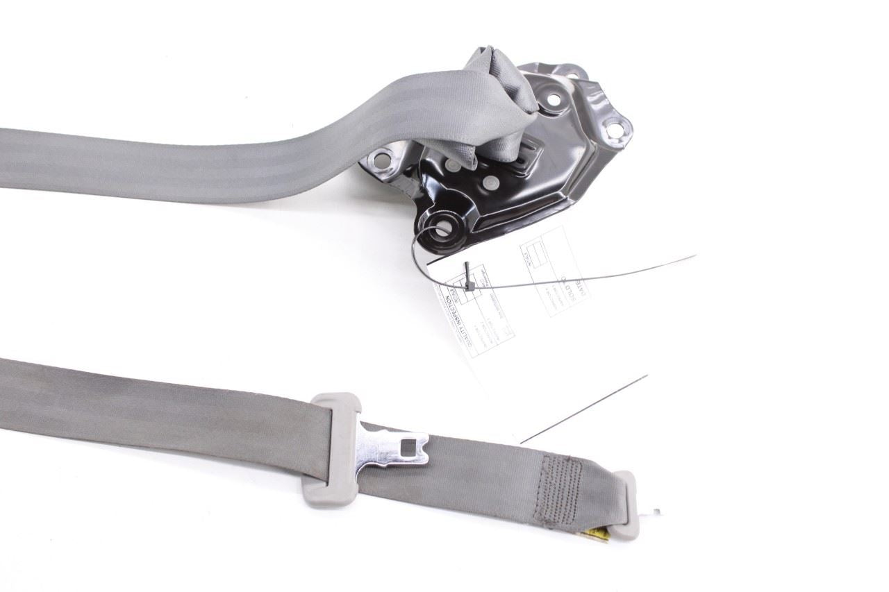 2014-2020 Toyota Sienna LE 3.5L FWD Rear Center 3rd Row Seat Belt Retractor - Alshned Auto Parts