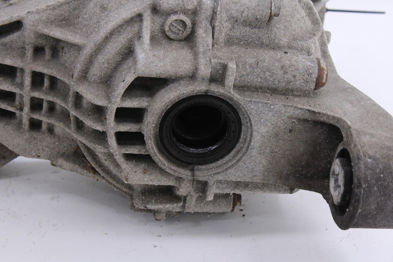 2011-2014 Porsche Cayenne S 4.8L AWD Rear Axle Differential Carrier 3.09 ratio9