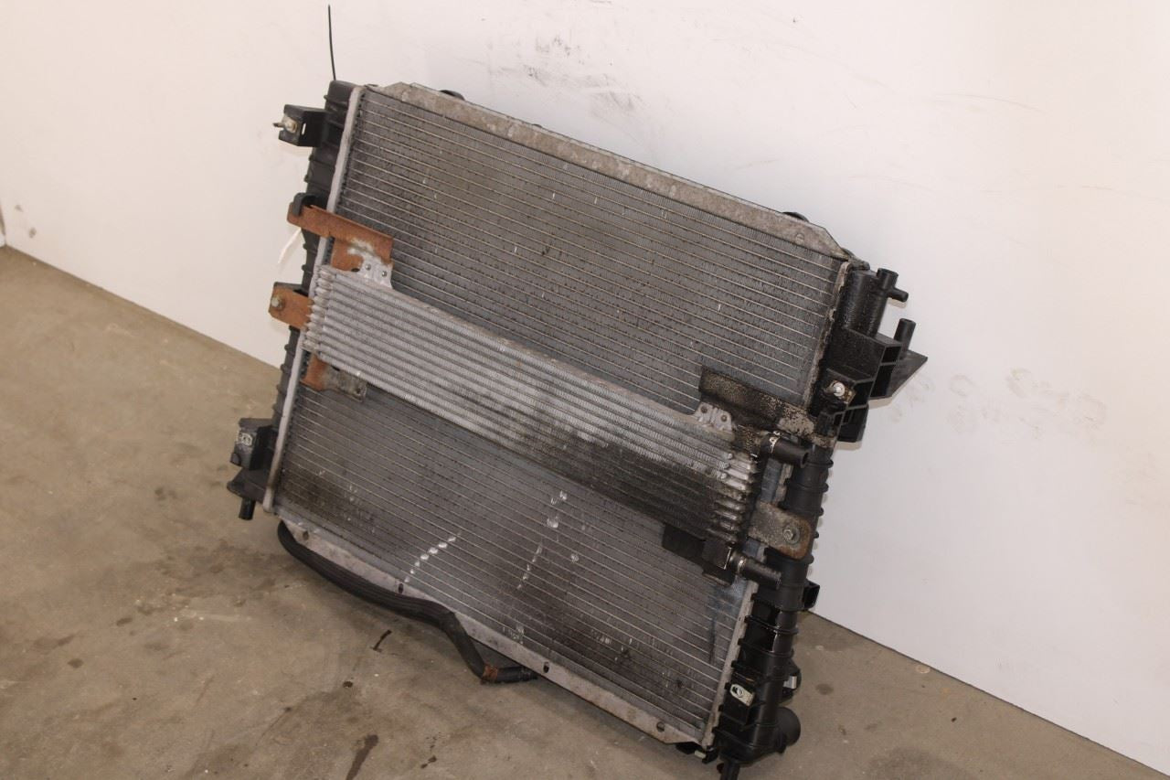 09-10 Ford Mustang Conv V6 4.0L Engine Radiator w/ Cooling Fan Motor Assy *ReaD*3