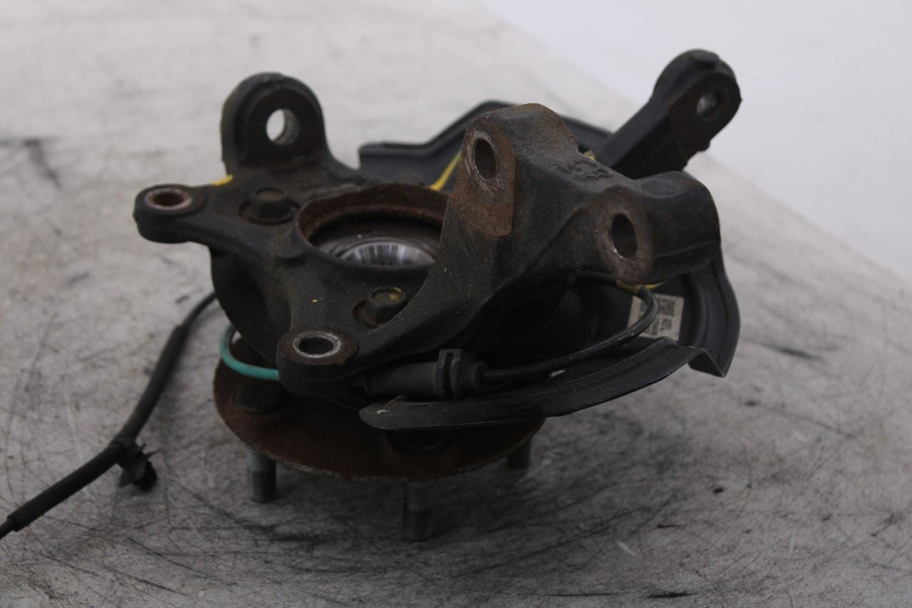 2021-2026 Hyundai Elantra SE 2.0L FWD Front Driver Left Side Spindle Knuckle Hub9