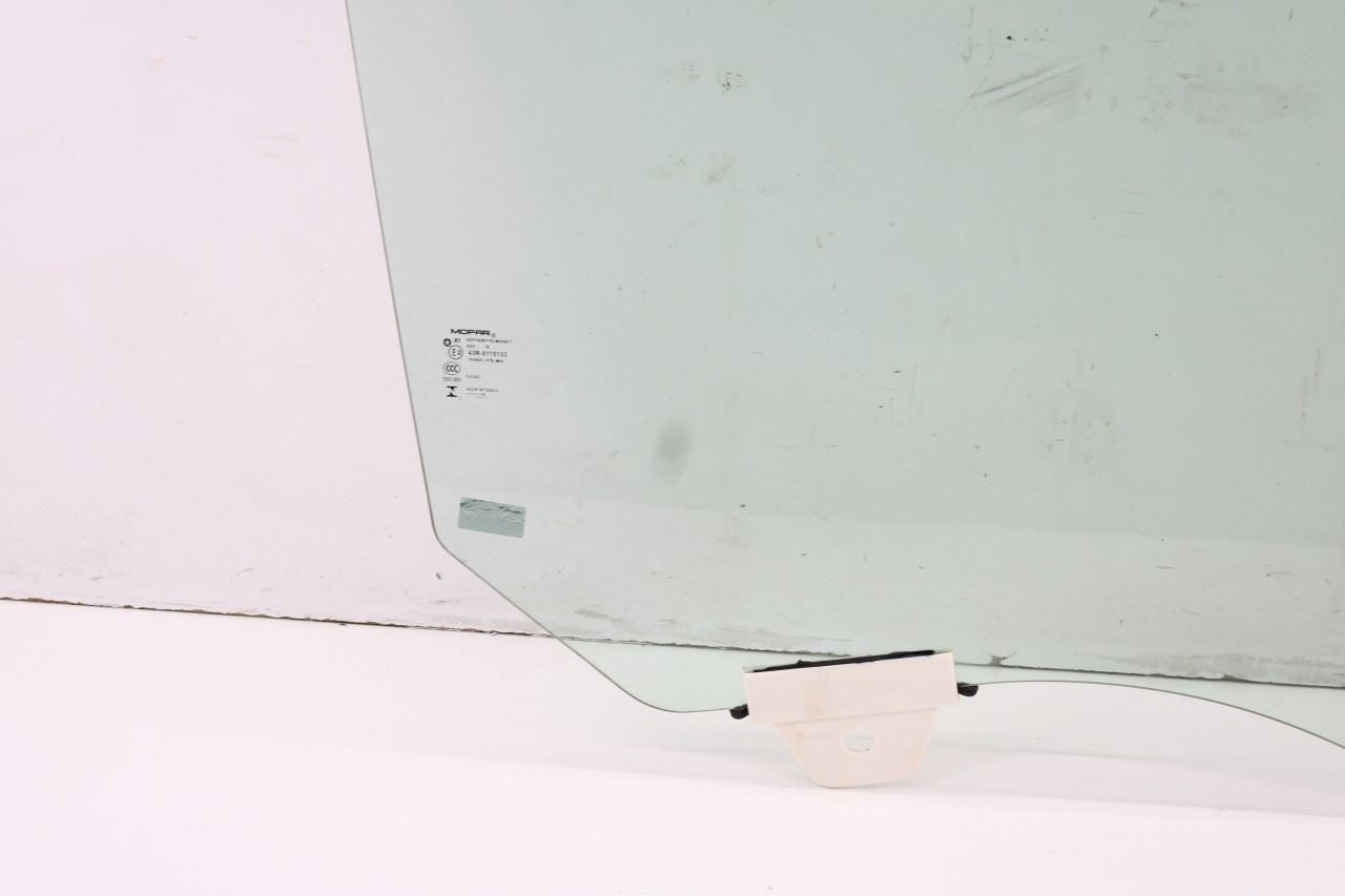 2011-21 Jeep Grand Cherokee Limited Front Right Passenger Side Door Window Glass - Alshned Auto Parts