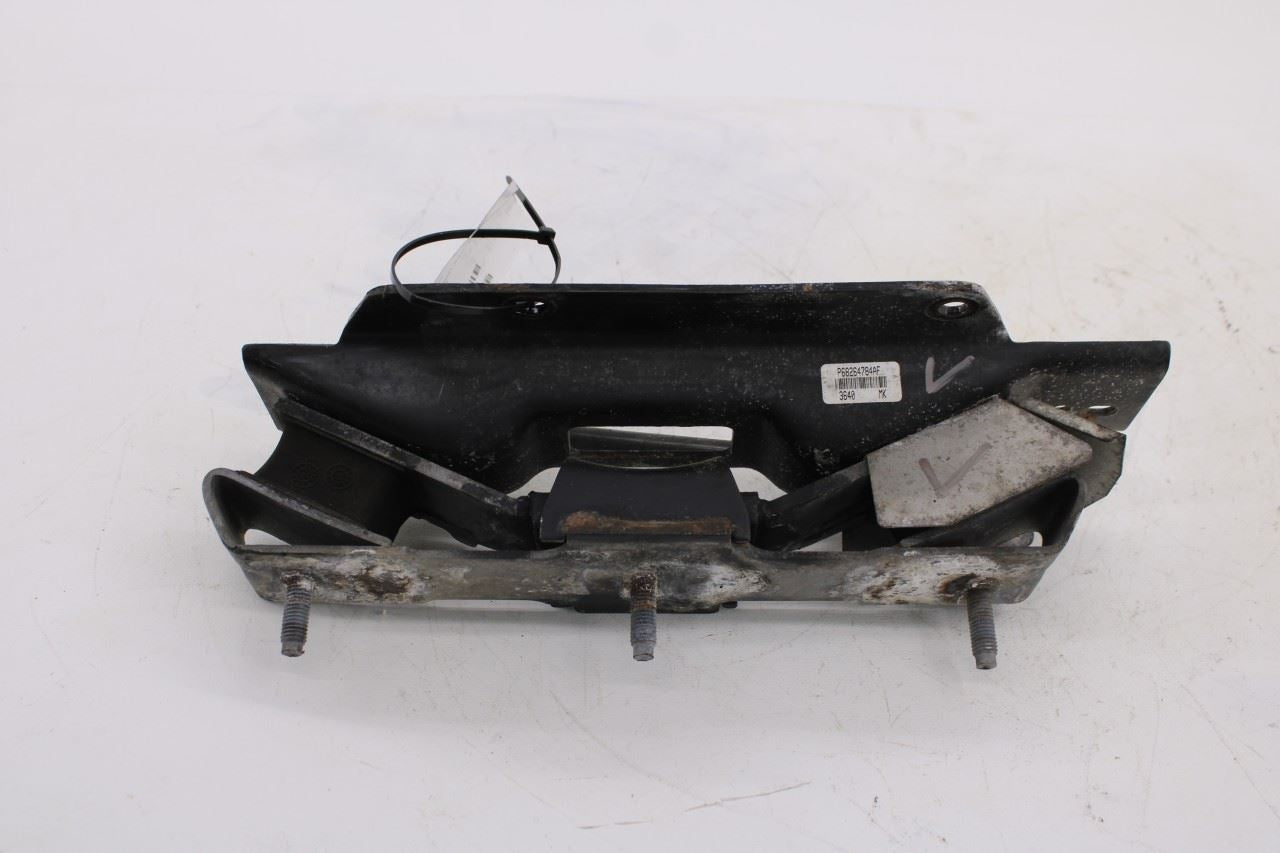 2020-21 Ram 1500 Big Horn Crew Cab Transmission Mount Insulator Support Bracket0