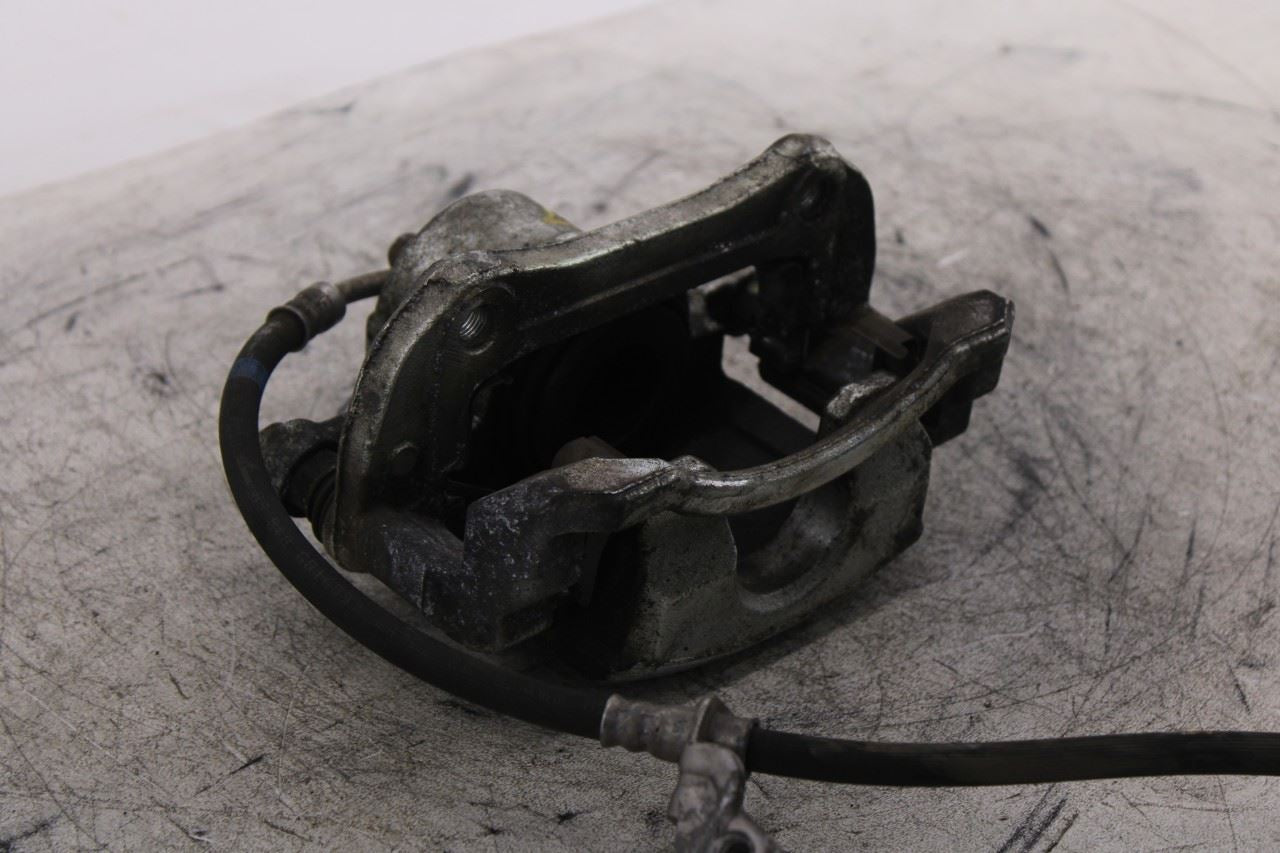 2021-2026 Hyundai Elantra SE Front Right Side Disc Brake Caliper 58190-AAA00 OEM8