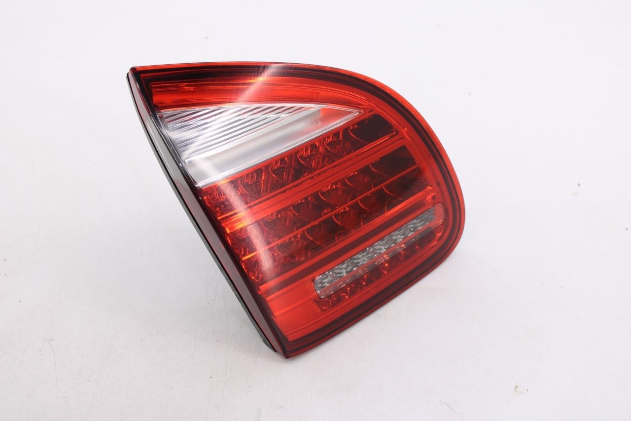 2011-2014 Porsche Cayenne S Rear Left Driver Side Tail Light Lamp 7P5-945-0934
