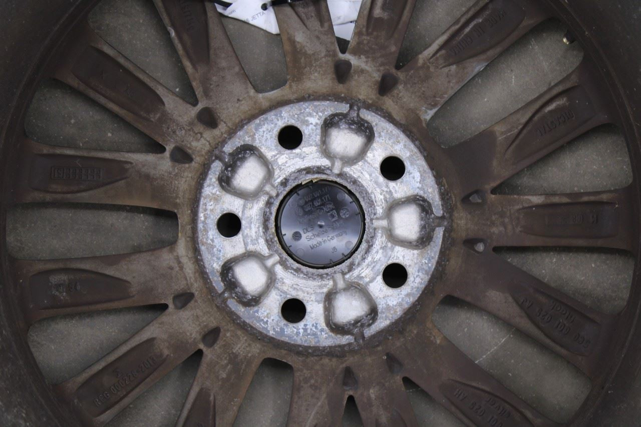 11-16 Volkswagen Jetta Sport Alloy Wheel R17x7.0J 15 Spoke 5C0601025AJ OEM *ReaD4