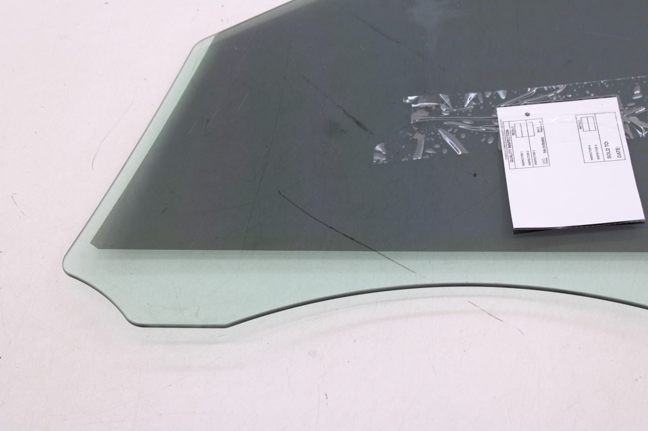 2011-2018 Porsche Cayenne S Front Right Door Window Movable Glass 958542512088