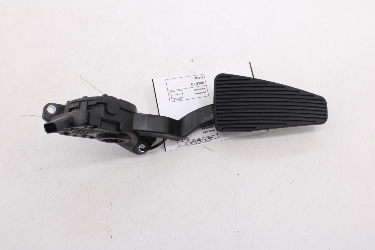 14-24 Ram 1500 Classic Quad Cab Accelerator Throttle Gas Pedal Sensor 68043161AD7