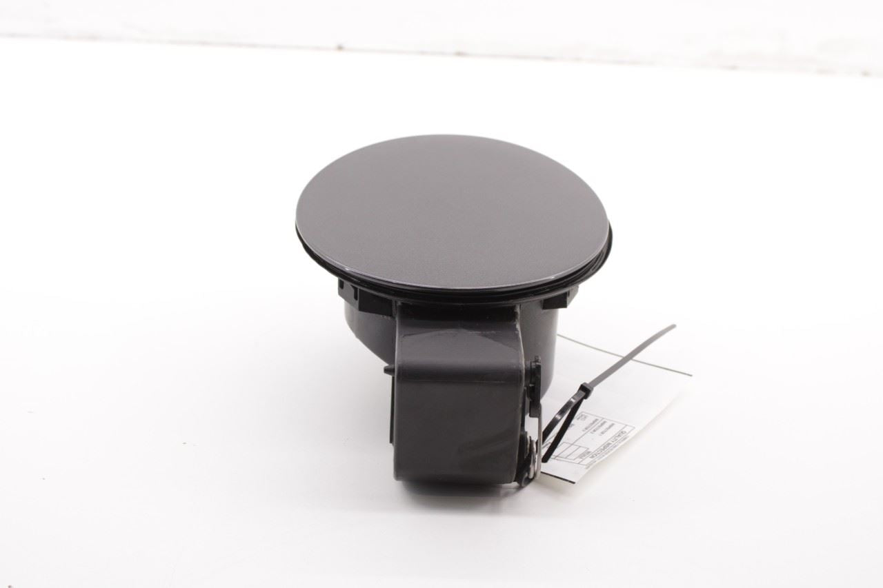 2014-2018 Jeep Cherokee Limited 3.2L Fuel Tank Filler Housing Door Lid Cover OEM - Alshned Auto Parts