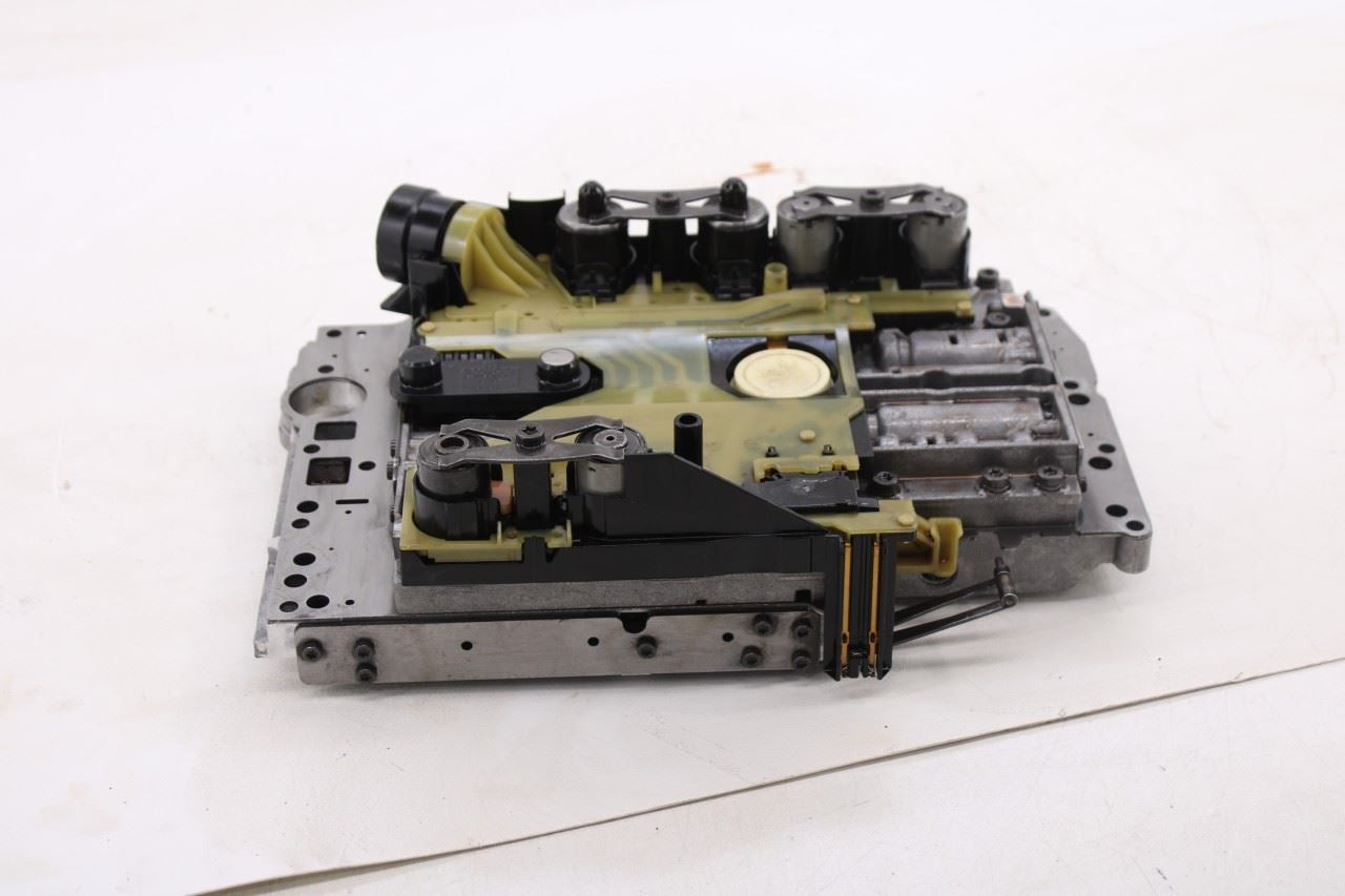12-18 Jeep Wrangler Unlimited Sahara 3.6L 4WD 5-Spd Auto Transmission Valve Body4