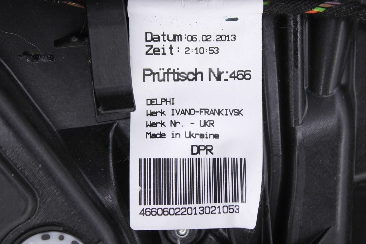 2011-2018 Porsche Cayenne S Rear Left Door Window Regulator w/ Carrier and Motor8