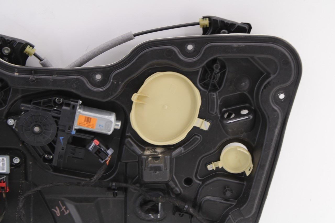 14-23 Jeep Cherokee Limited Front Right Door Window Regulator w/ Carrier w Motor - Alshned Auto Parts