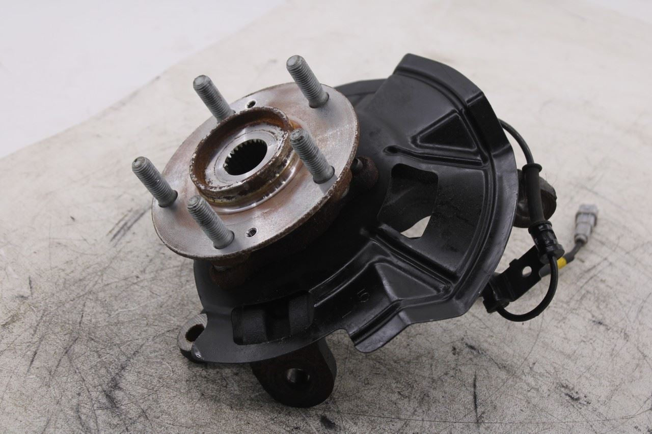 2021-2026 Hyundai Elantra SE 2.0L FWD Front Driver Left Side Spindle Knuckle Hub4