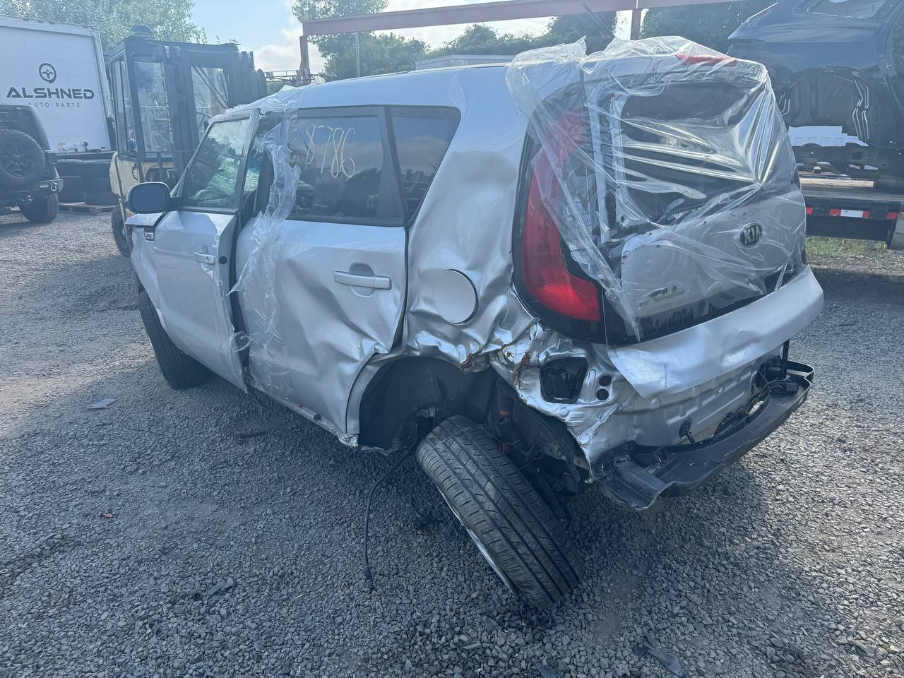 2017 Kia Soul + Silver - Alshned Auto Parts