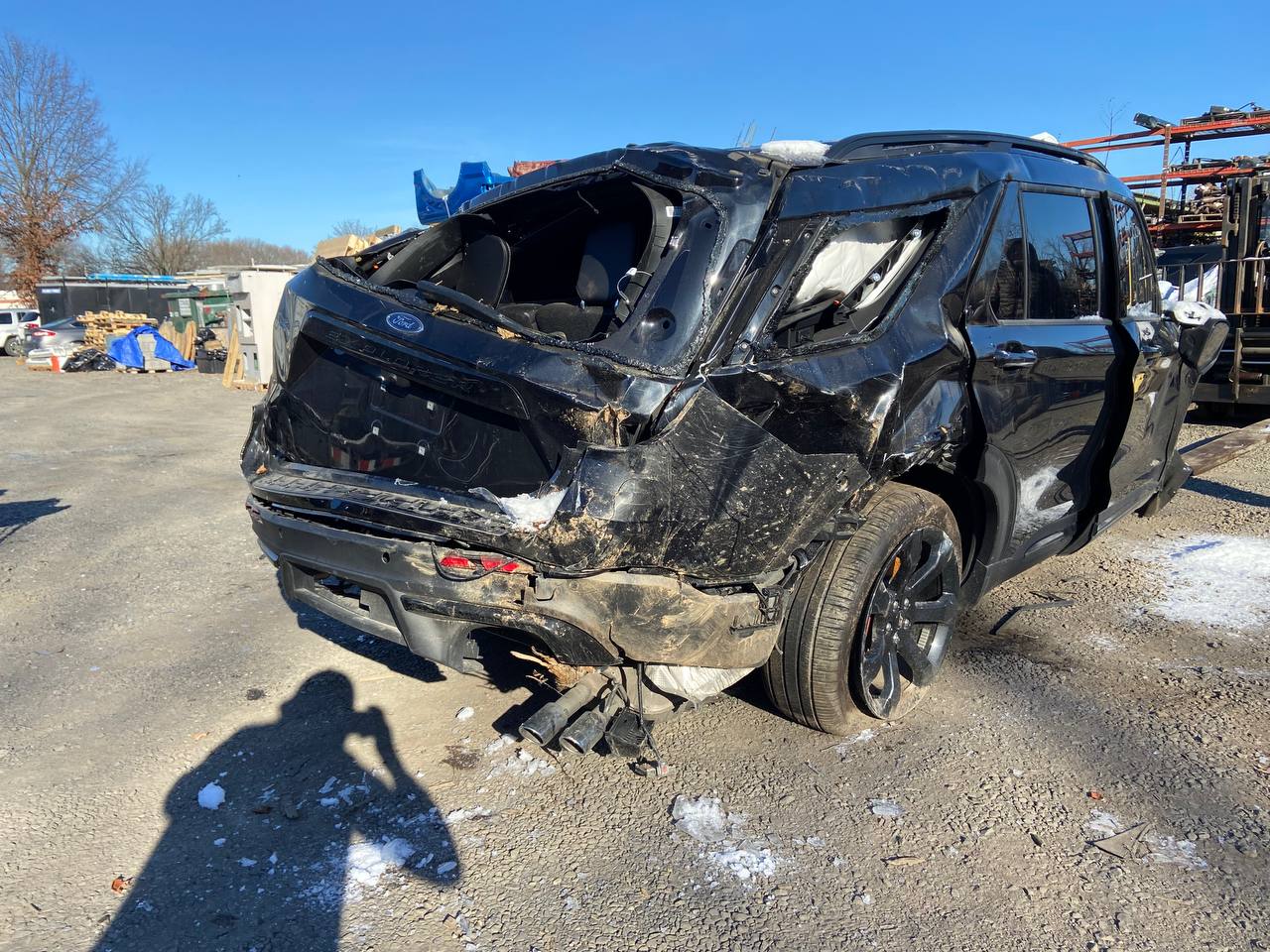 Donor vehicle 2023 Ford Explorer ST Black - Alshned Auto Parts