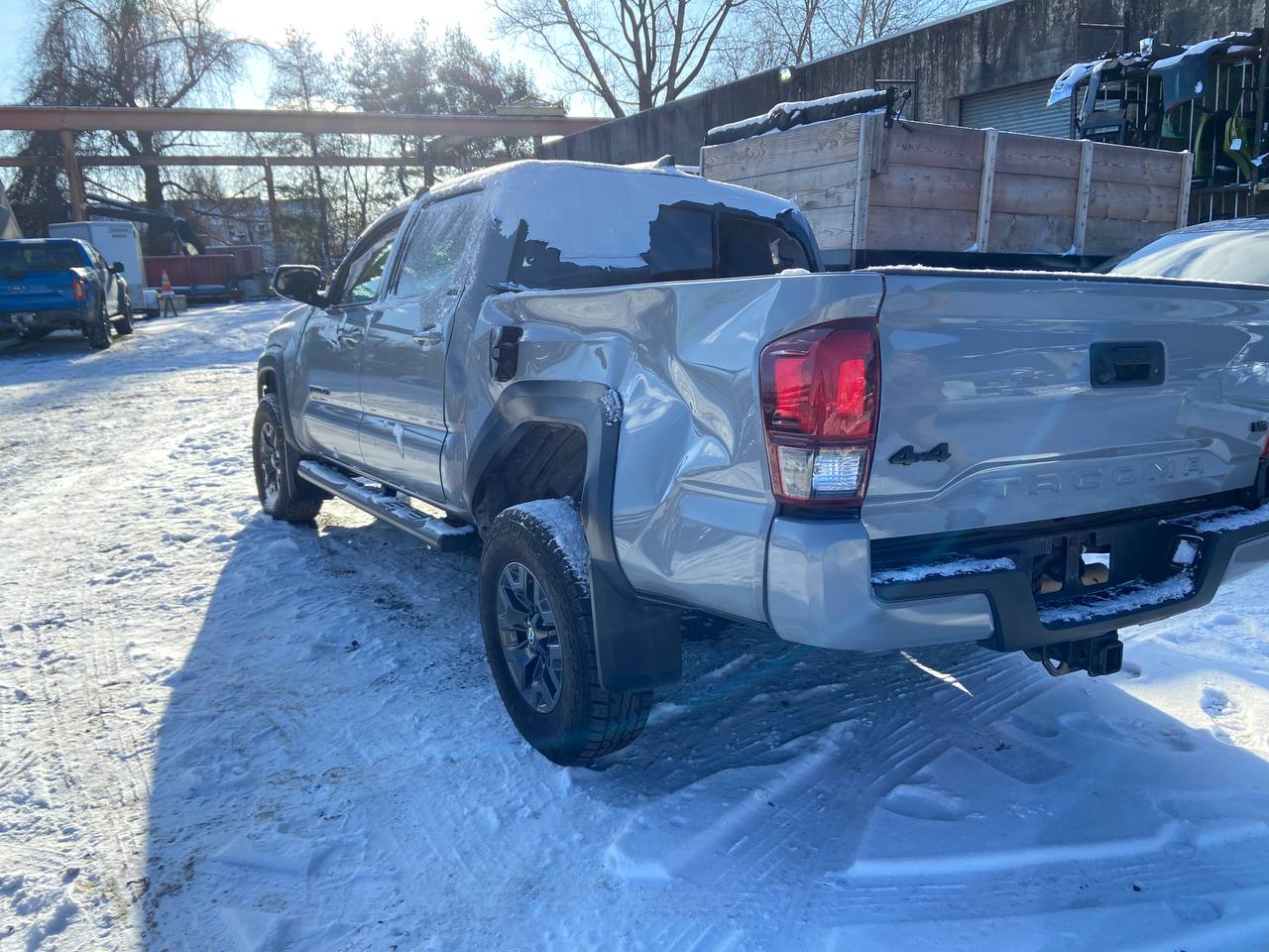 Donor vehicle 2021 Toyota Tacoma SR5 V6 Gray - Alshned Auto Parts