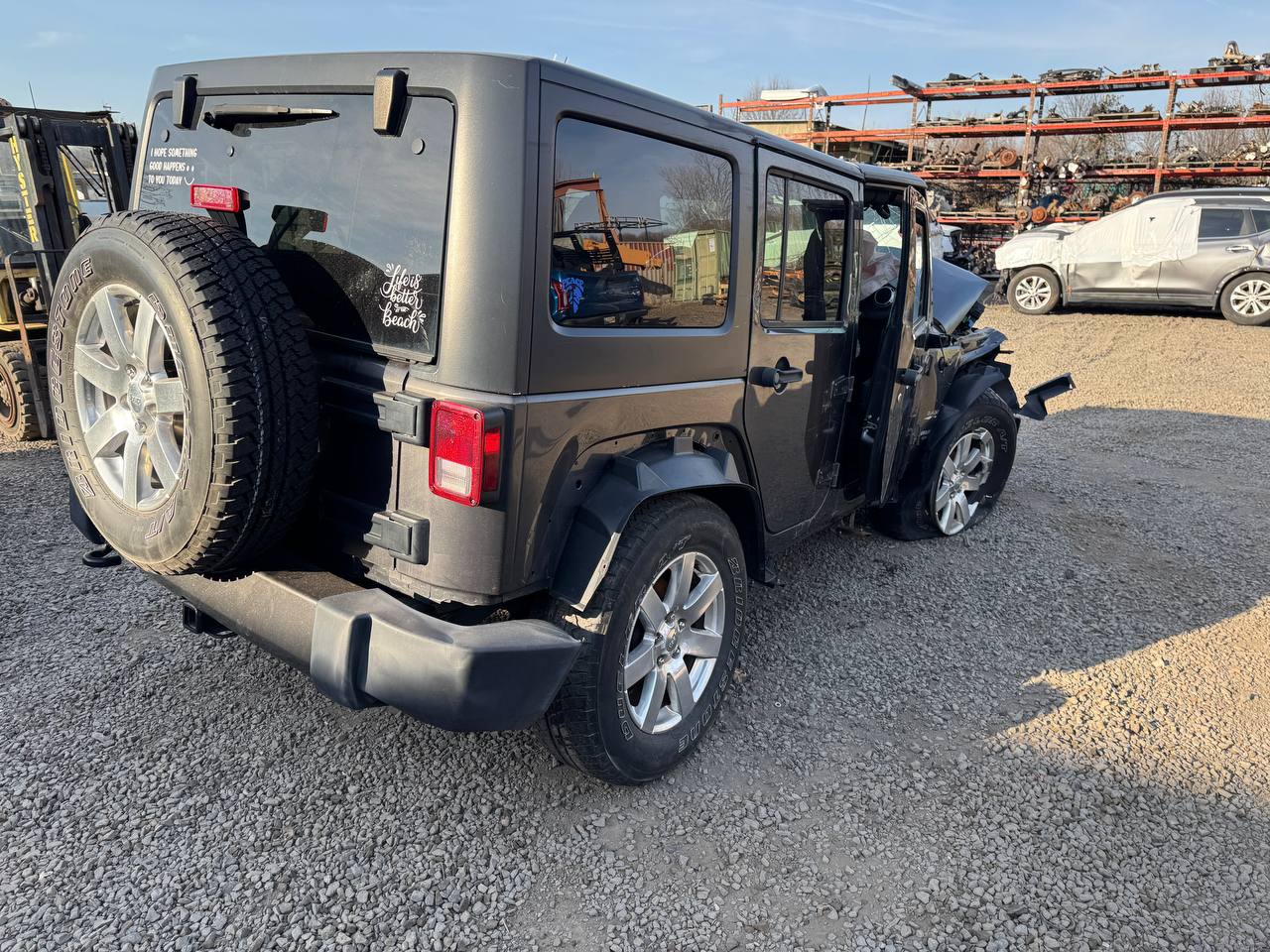 Donor vehicle 2017 Jeep Wrangler Unlimited Sahara Gray - Alshned Auto Parts