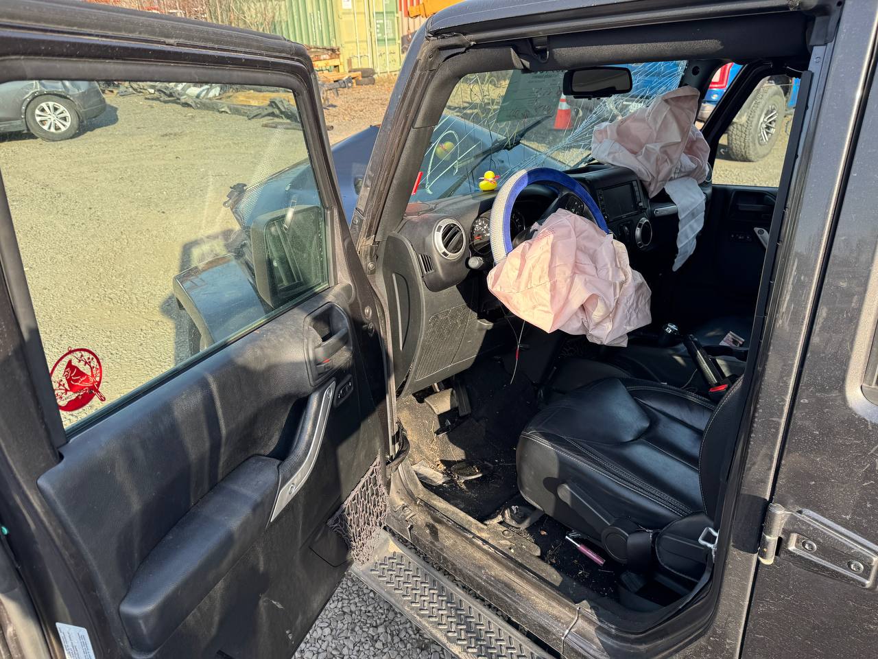 Donor vehicle 2017 Jeep Wrangler Unlimited Sahara Gray - Alshned Auto Parts