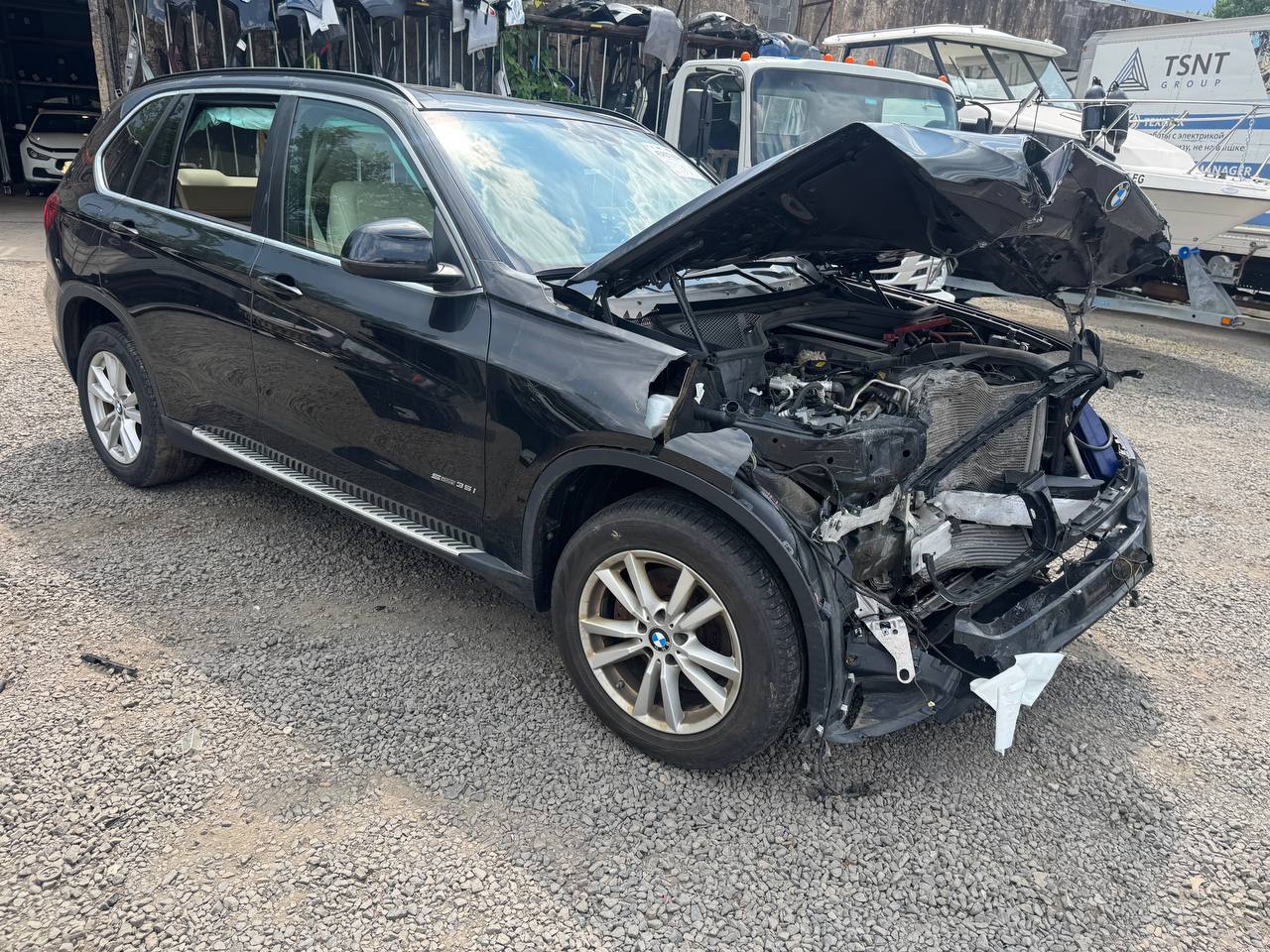 Donor vehicle 2014 BMW X5 xDrive35i Black - Alshned Auto Parts