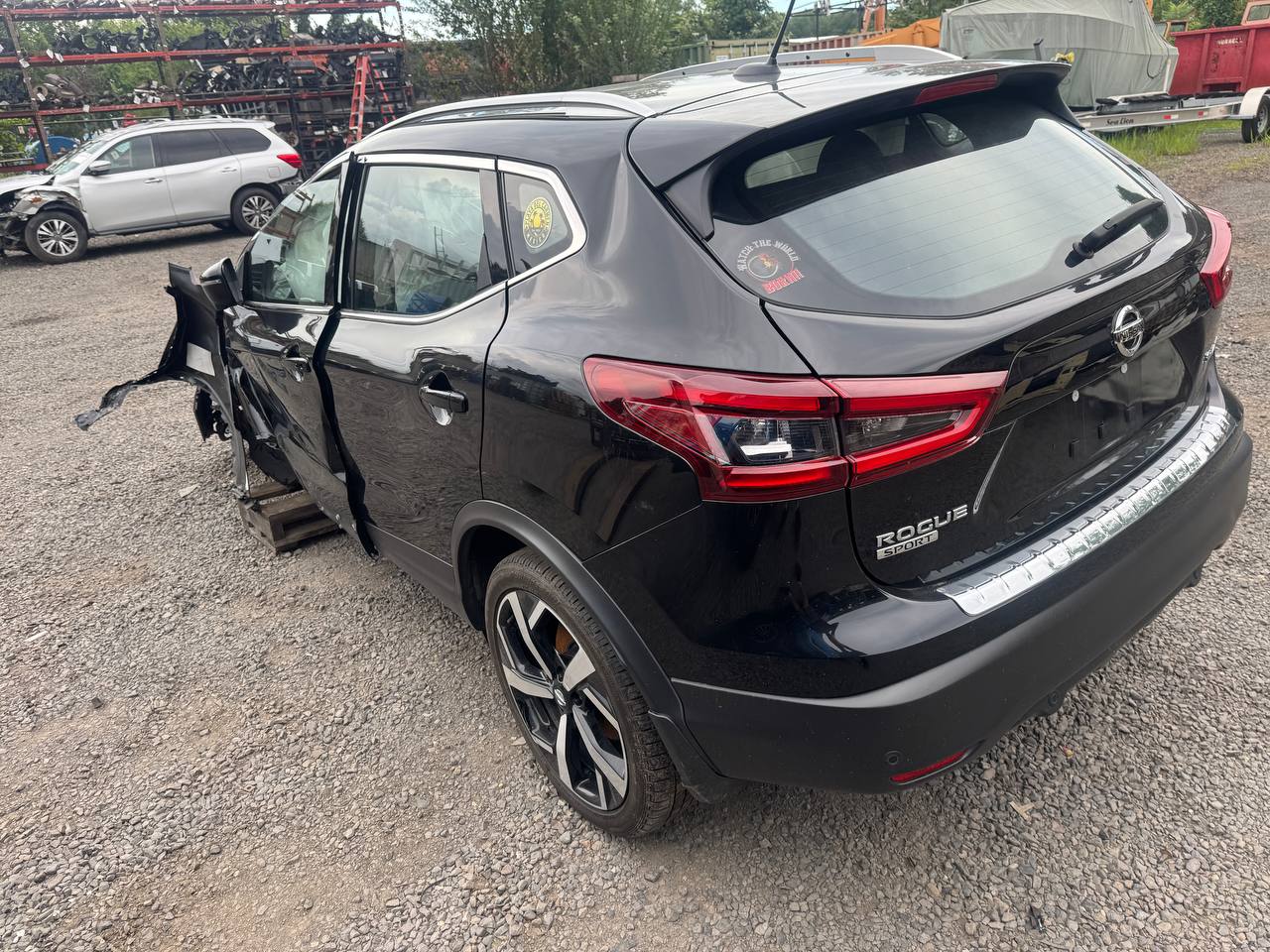 Donor vehicle 2022 Nissan Rogue Sport SL AWD Xtronic CVT - Alshned Auto Parts
