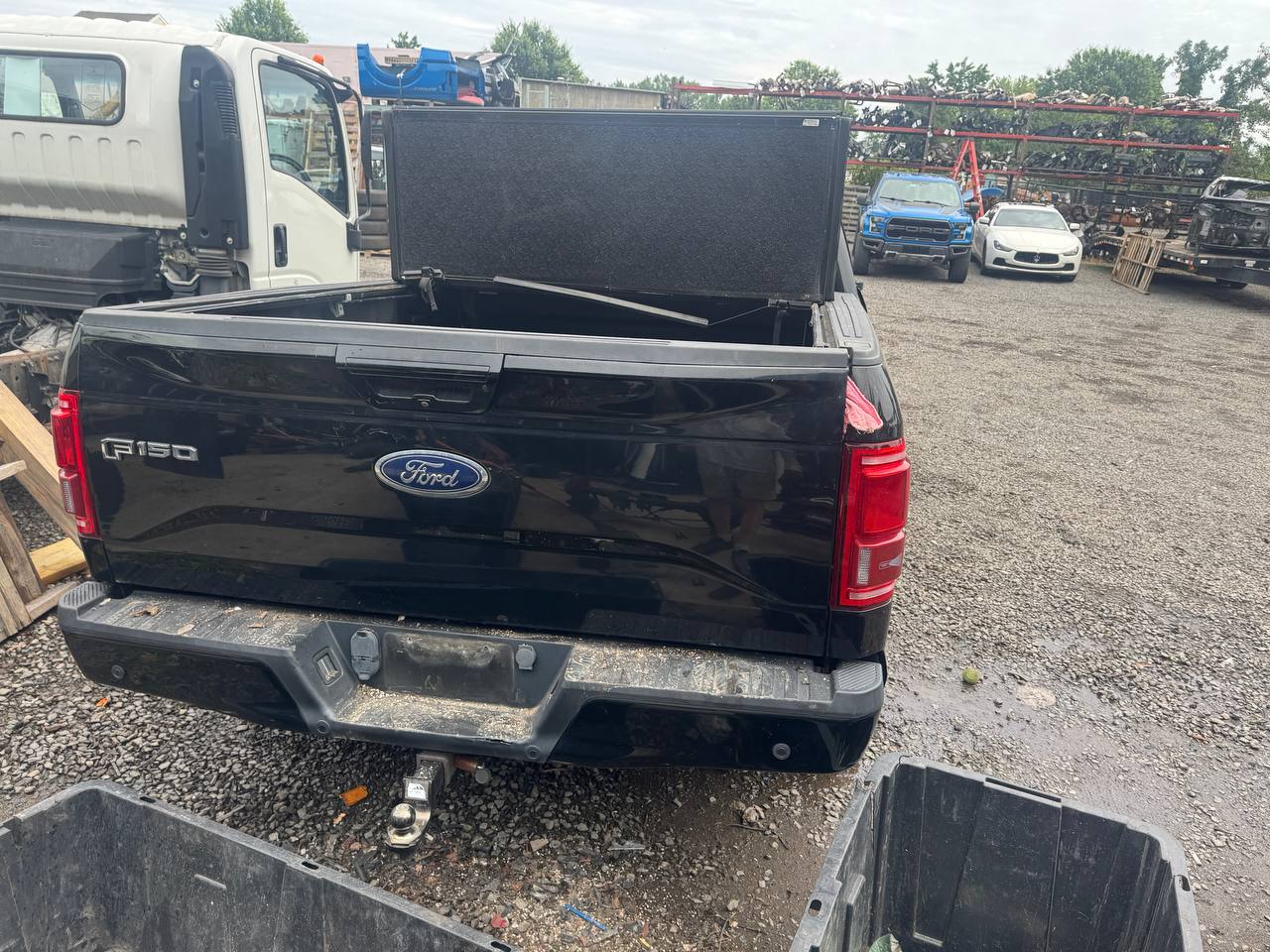 Donor vehicle 2016 Ford F150 SuperCab Lariat Black - Alshned Auto Parts