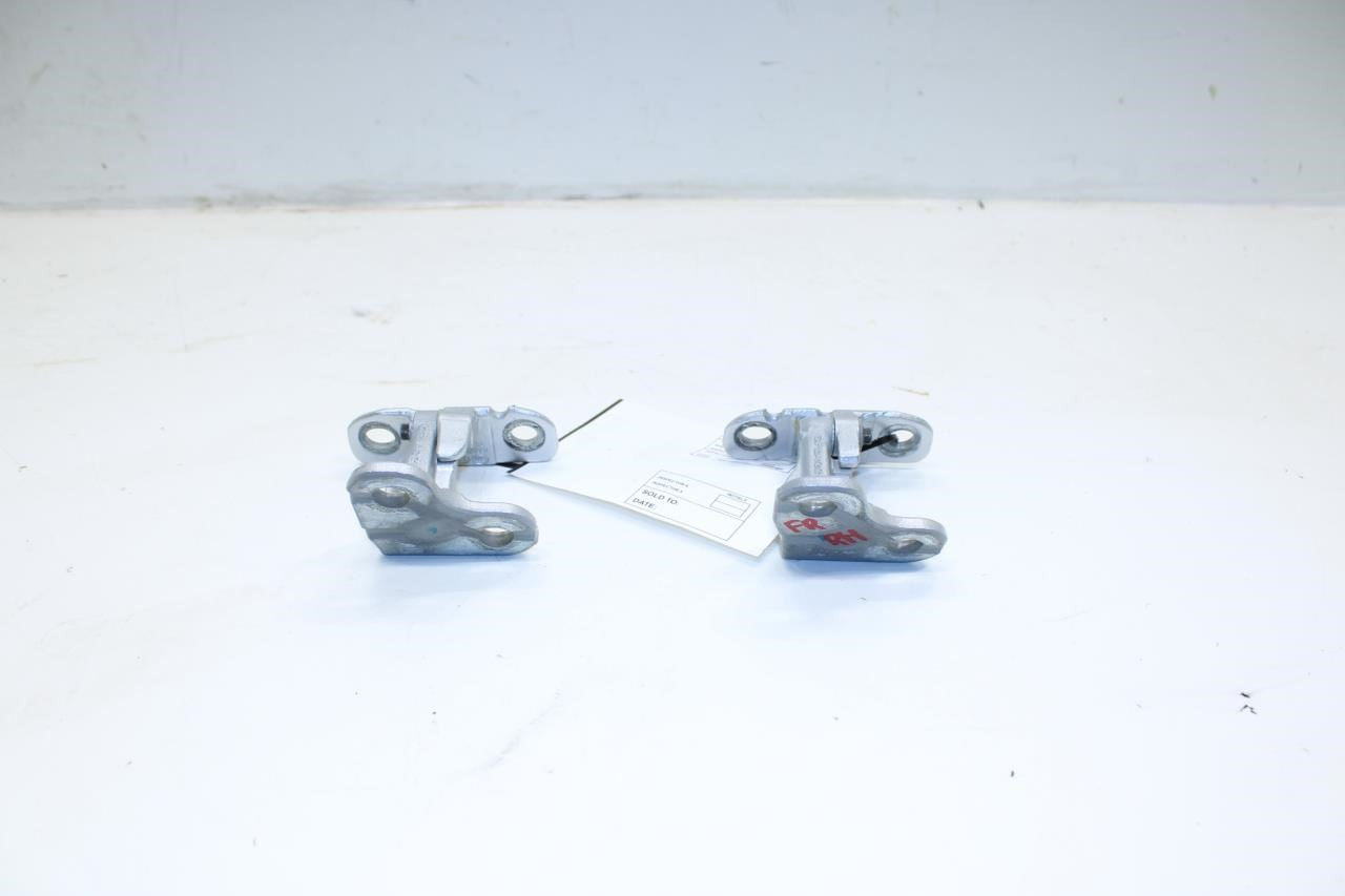 17-20 Jaguar XE R-Dynamic S Front RH Side Door Hinge Upper and Lower T4A2512 OEM - Alshned Auto Parts