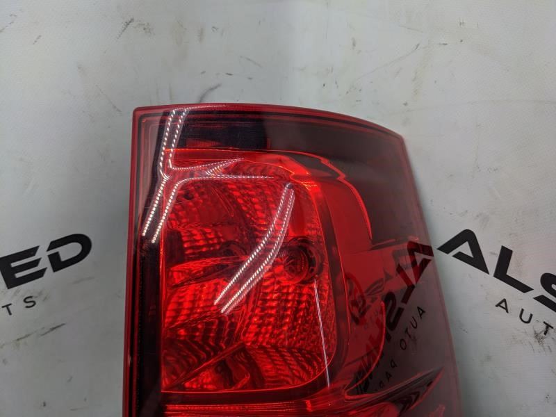 2007-2014 Chevrolet Suburban 1500 Rear RH Passenger Tail Light Lamp 22837924 OEM - Alshned Auto Parts