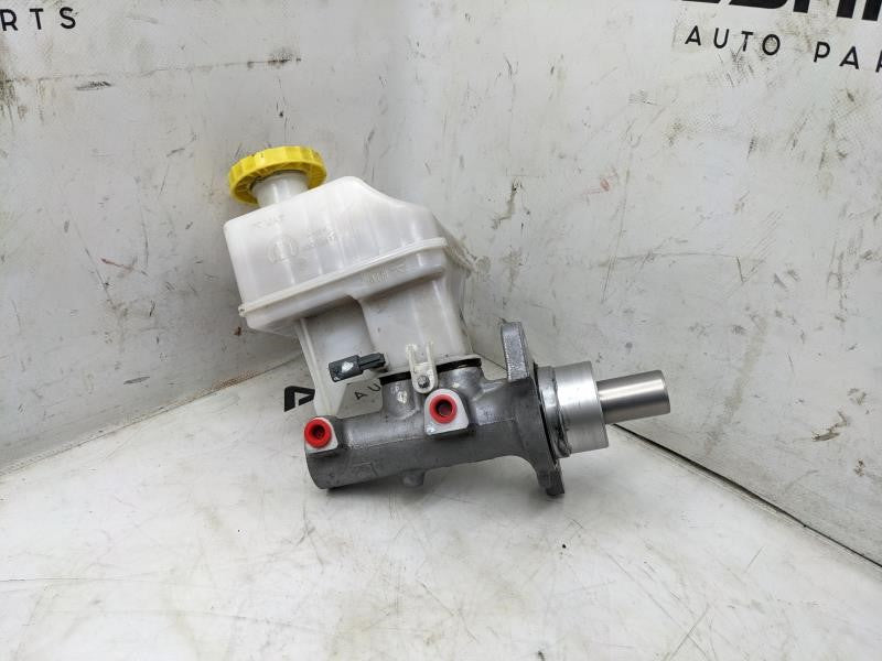 2019-2023 Ram 1500 Laramie Brake Master Cylinder & Reservoir 68398157AA OEM - Alshned Auto Parts