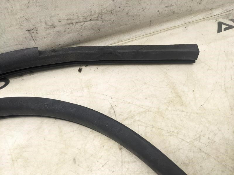 2013-19 Ford Explorer Police FR RH Door Weatherstrip On Body BB5Z-78253A10-B OEM - Alshned Auto Parts