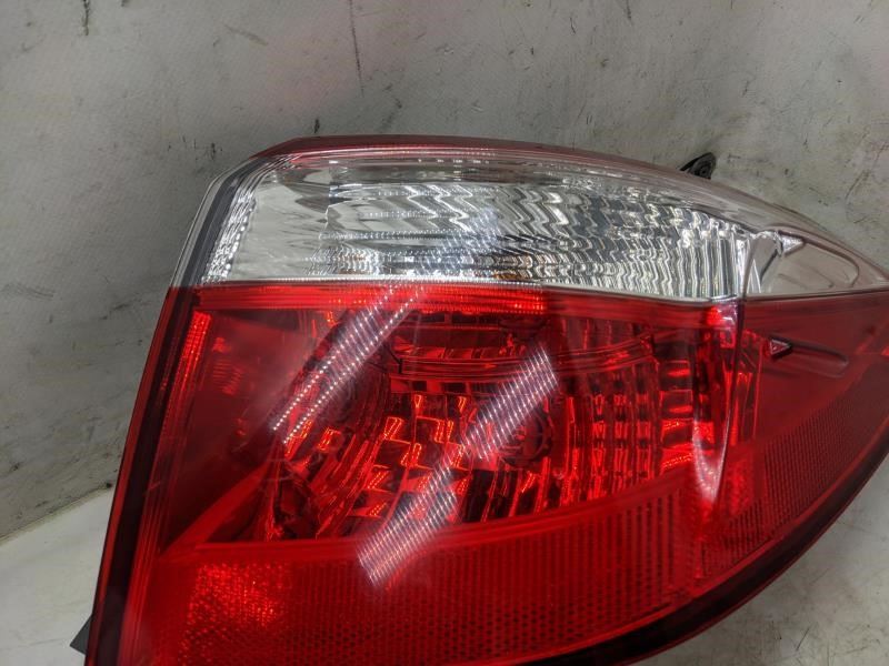 2014-2016 Toyota Corolla Rear Right Outer Body Tail Light Lamp 81550-02751 OEM - Alshned Auto Parts