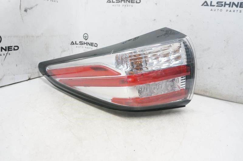 2016-2018 Nissan Murano Left Driver Rear Tail Light Quarter 26555-5AA0B OEM - Alshned Auto Parts